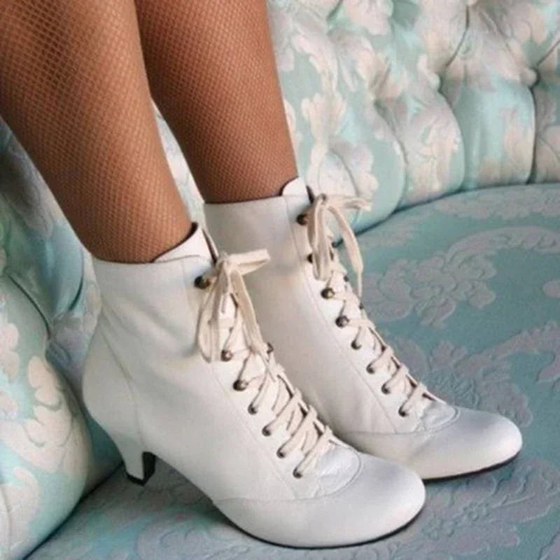 New Fashion Women Low Kitten Heel Ankle Boots Victorian Round Toe PU Leather Shoes Steampunk Lace Up Retro Jeans Boots