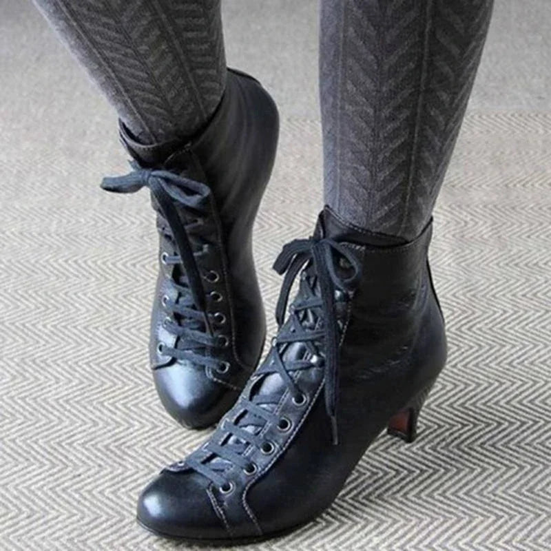 New Fashion Women Low Kitten Heel Ankle Boots Victorian Round Toe PU Leather Shoes Steampunk Lace Up Retro Jeans Boots